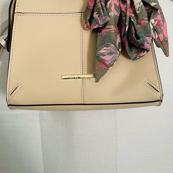 COPY - Steve Madden satchel - Picture 2 of 4